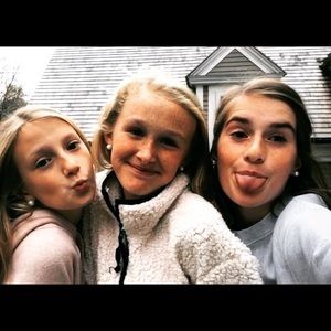 Meet your Posher, Isabelle